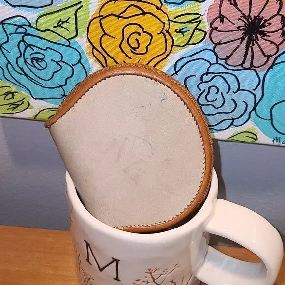 Vintage Dooney & Bourke Coin Wallet - Picture 2 of 8